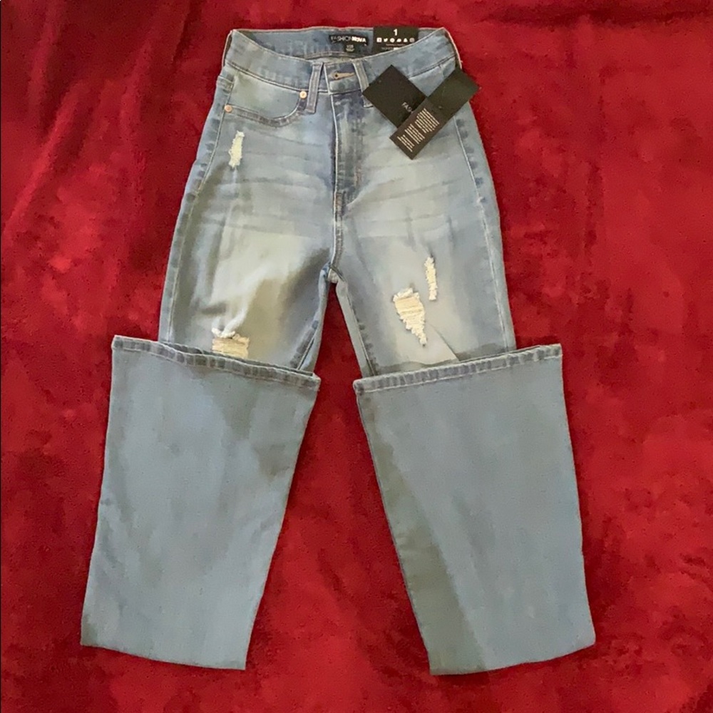 Fashion Nova high waist flare jeans sz 1